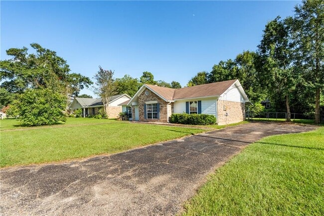 Building Photo - 9491 Burnt Pine Dr