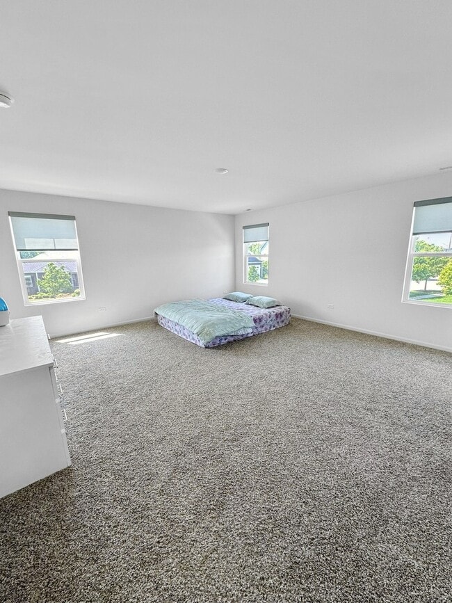 Building Photo - 765 Kentshire Cir