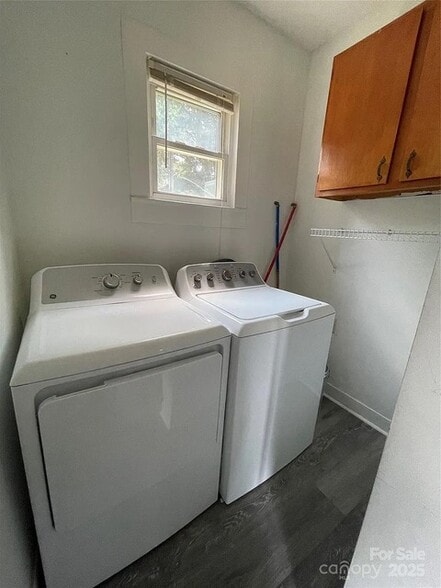 Building Photo - 346 Mayflower Ave