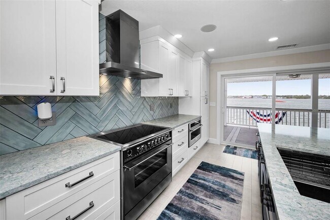 Building Photo - 804 Bay Point Dr