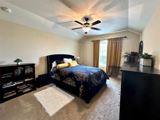 Building Photo - 10314 Hatcher Dr
