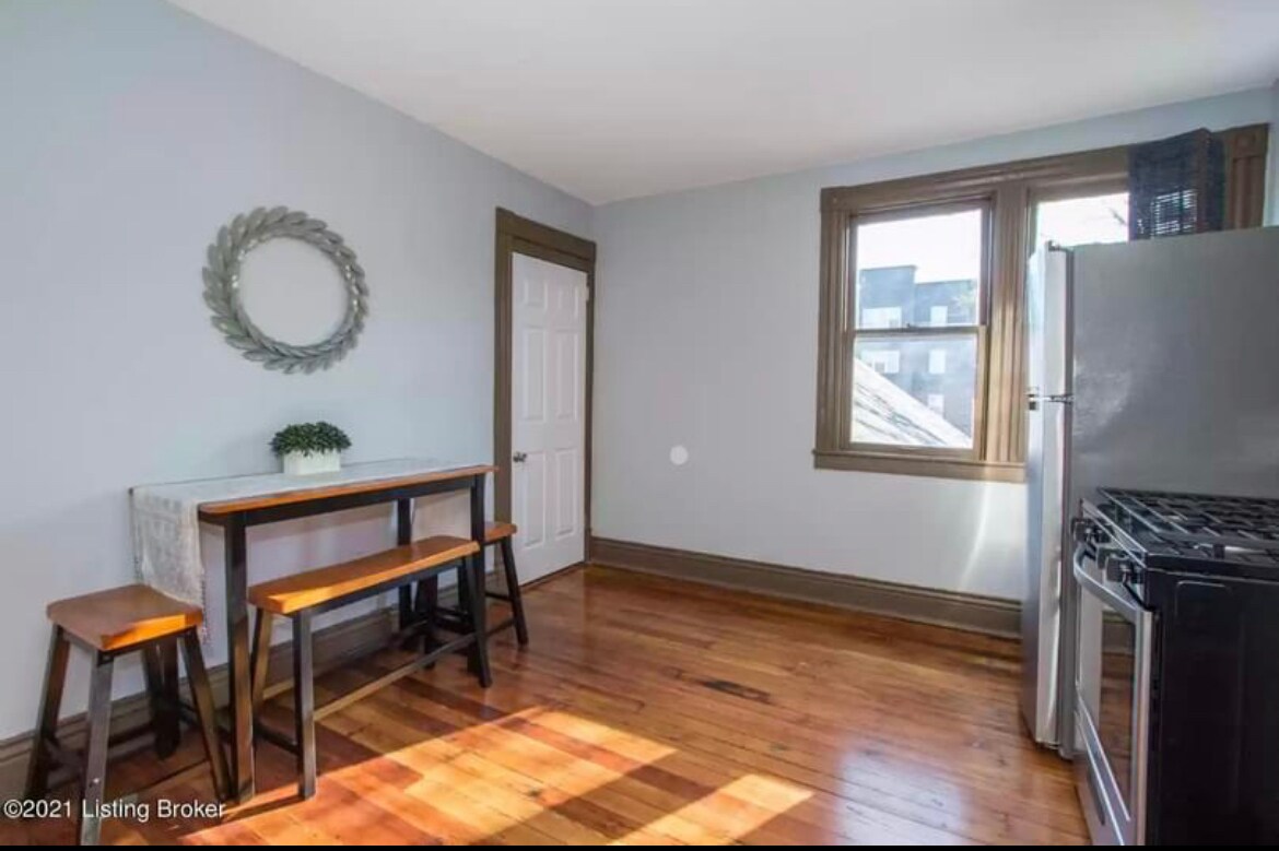 Building Photo - 2514 S 4th St