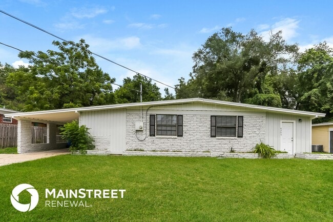 Building Photo - 6245 Green Pine Ln