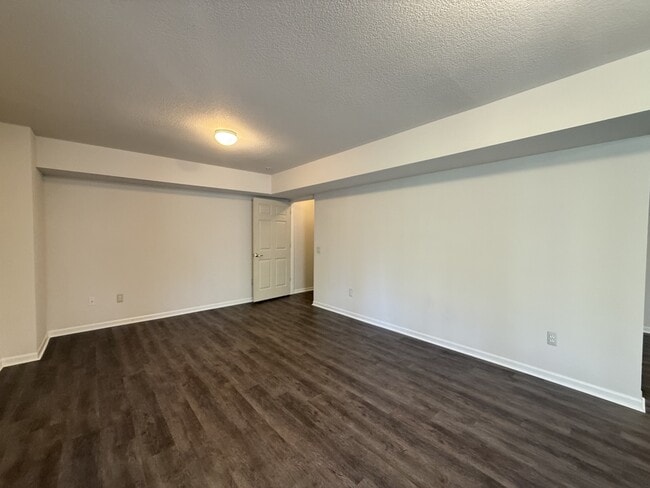 Building Photo - 4875 S Ridgeside Cir