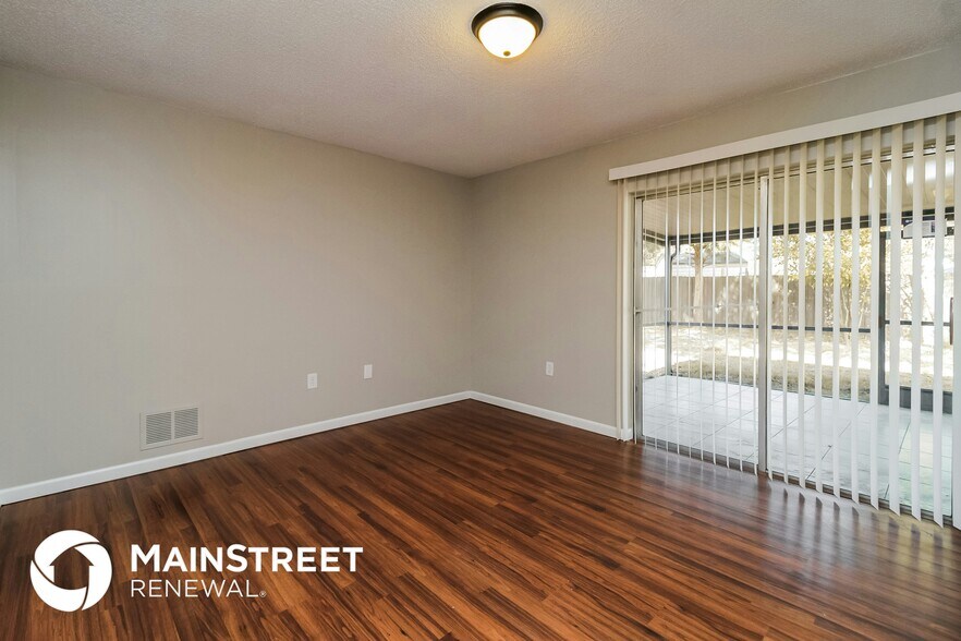 Building Photo - 3125 Orleans Way S