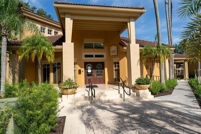 Building Photo - 4791 Via Palm Lakes