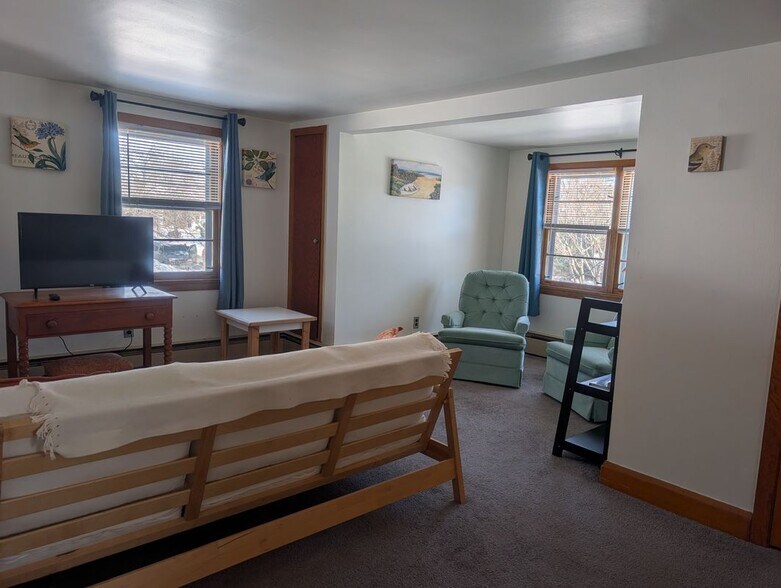 Building Photo - 325 Fulford Ave