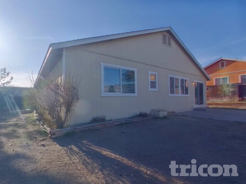 Building Photo - 8475 Sopwith Blvd