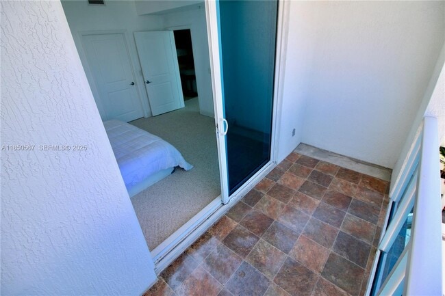 Building Photo - 1945 S Ocean Dr