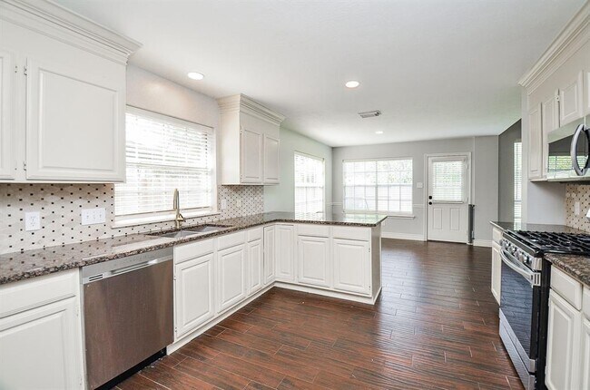 Building Photo - 6314 Box Bluff Ct