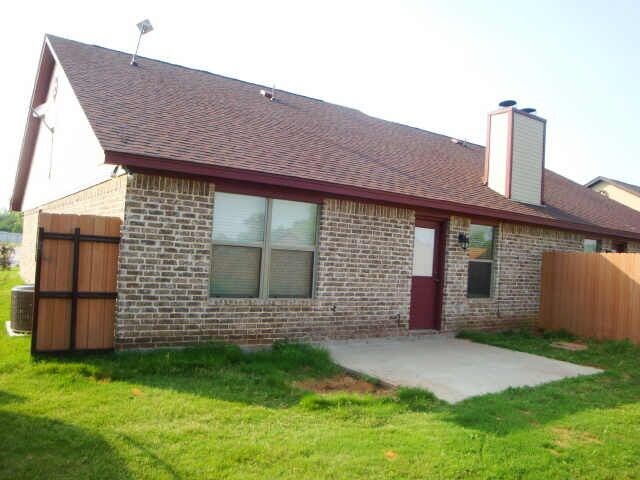 Building Photo - 217 Hilltop Dr