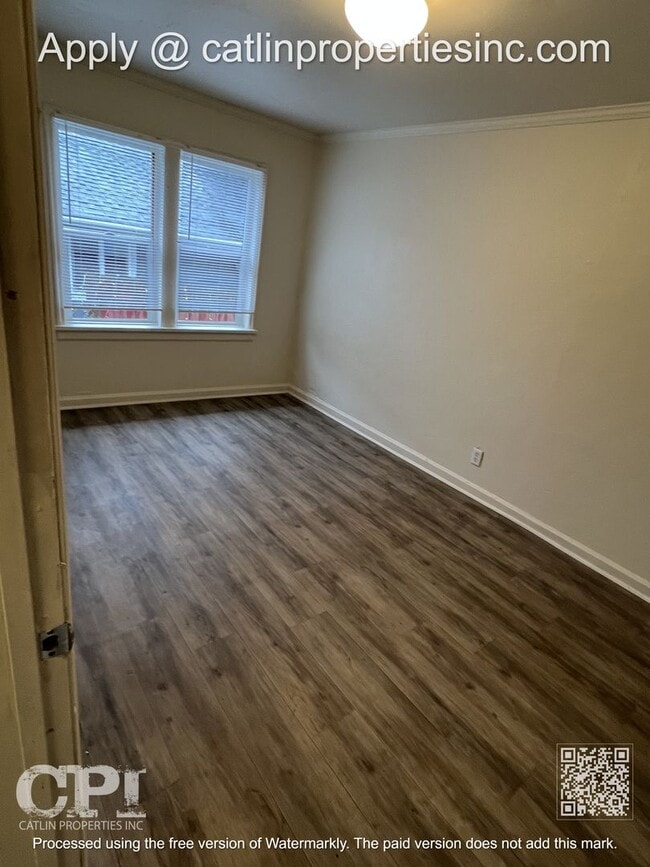 Building Photo - 323 15th Ave