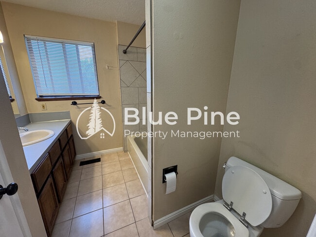 Building Photo - 2298 Horizon Dr