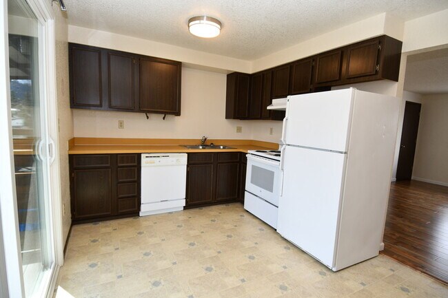 Building Photo - 314 NW Tumlin Ave