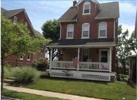 Building Photo - 26 Lincoln Ave