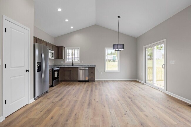Building Photo - 10607 McGaheysville Rd