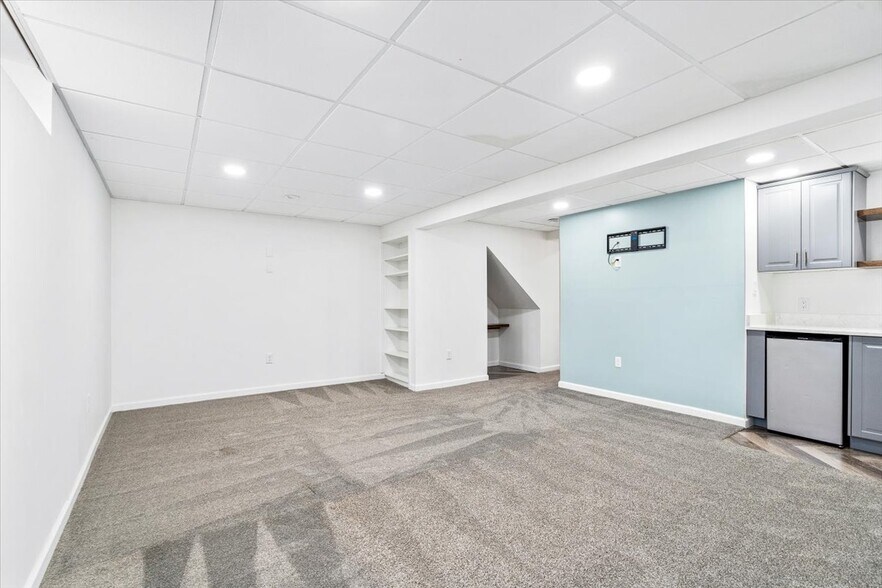 Building Photo - 4975 Pintail Ct