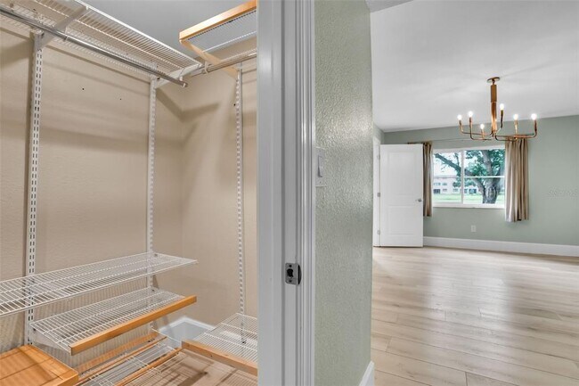 Building Photo - 4920 Locust St NE