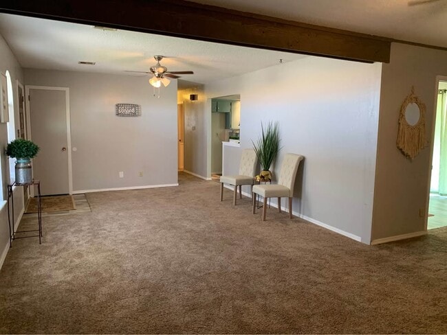 Building Photo - 5410 Clark Dr