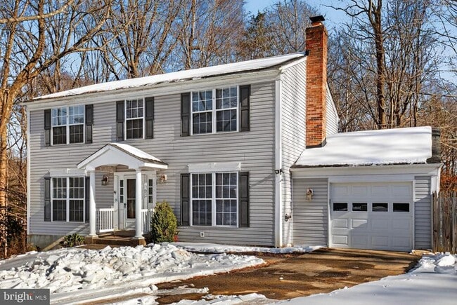 Building Photo - 2705 Vista Ct