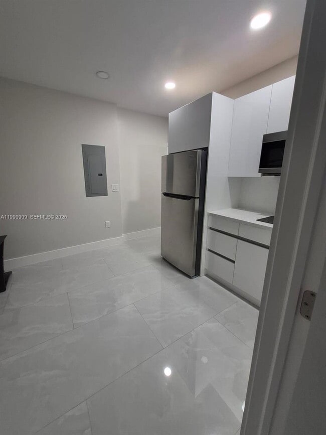 Building Photo - 1140 SW 153rd Terrace