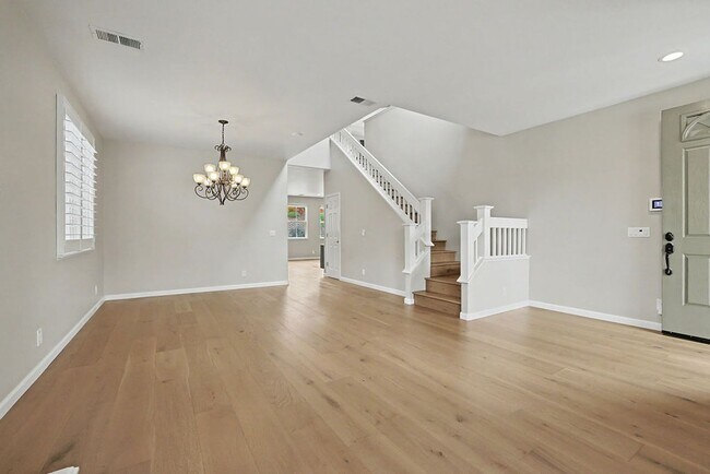 Building Photo - 4865 Peninsula Point Dr