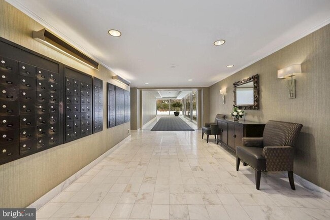 Building Photo - 4201 Cathedral Ave NW