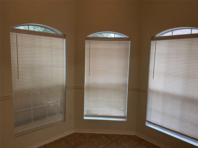 Building Photo - 18506 Carousel Creek Ct
