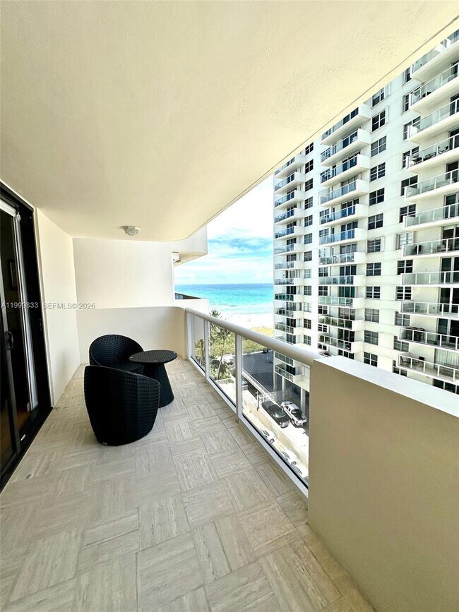 Building Photo - 5757 Collins Ave