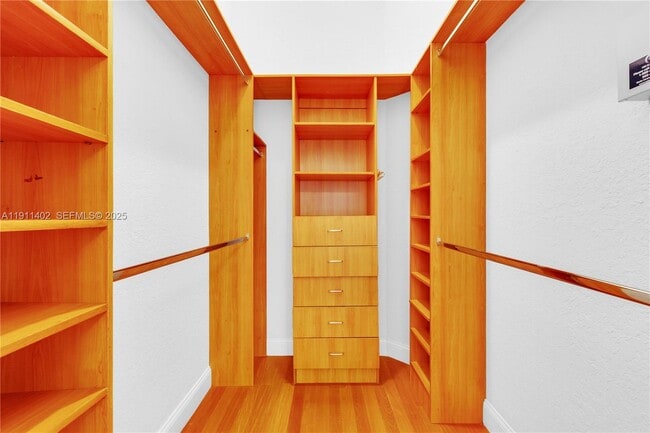 Building Photo - 5334 NW 111th Ct