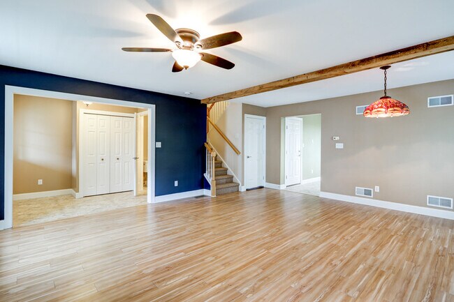 Building Photo - 258 Cool Creek Way