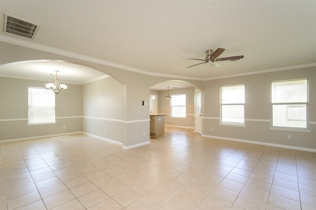 Building Photo - 7706 Eldergrove Ln