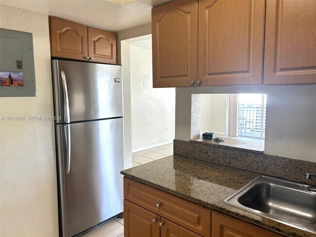 Building Photo - 7701 SW 88th St