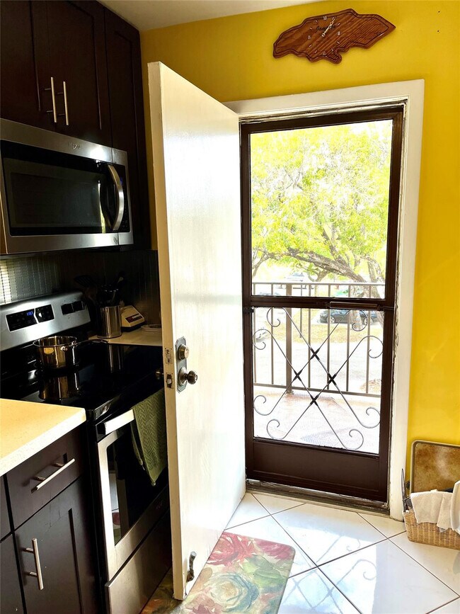 Building Photo - 6300 S Falls Cir Dr