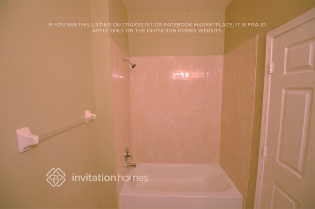 Building Photo - 8600 Lineyard Cay
