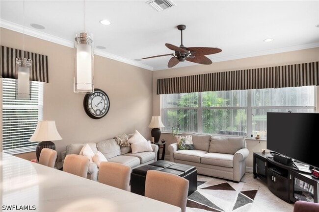 Building Photo - 6155 Dogleg Dr