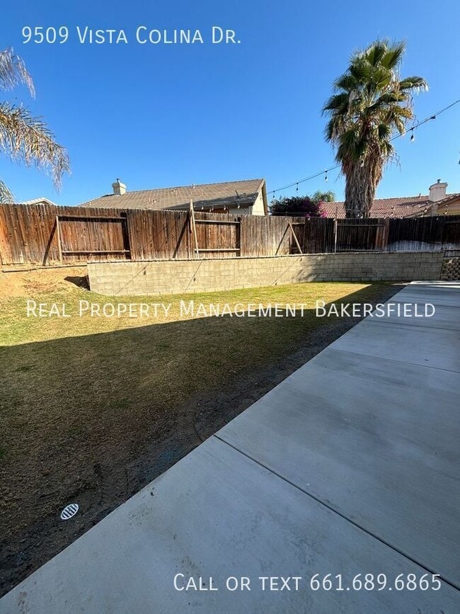 Building Photo - 9509 Vista Colina Dr