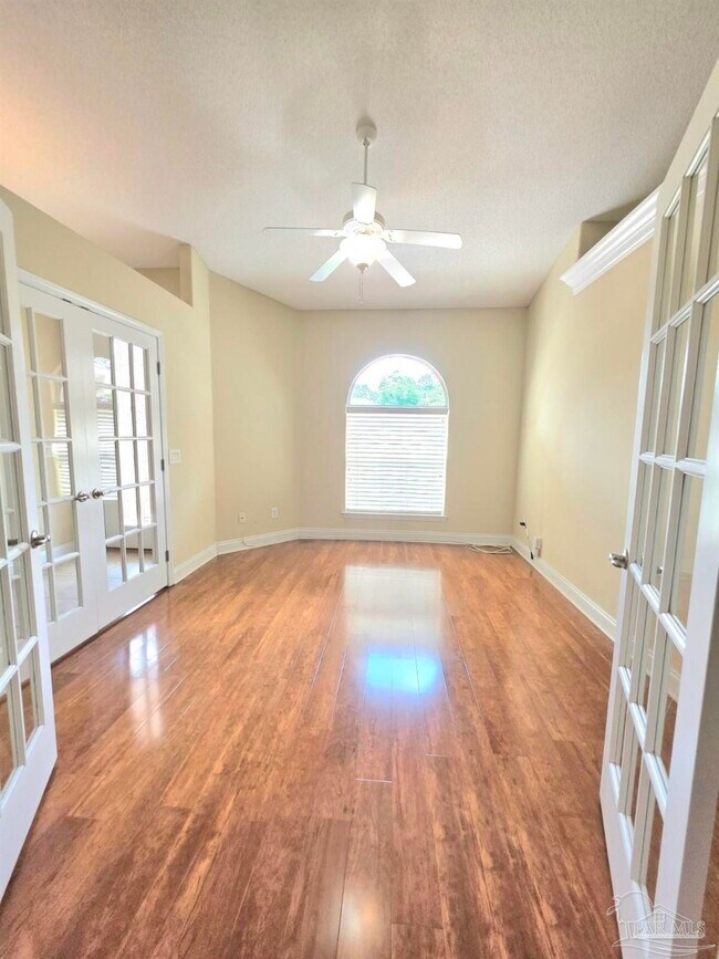 Building Photo - 6057 Paige Pointe Dr
