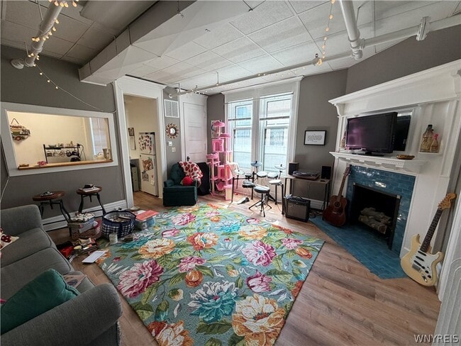 Building Photo - 1115 Delaware Ave