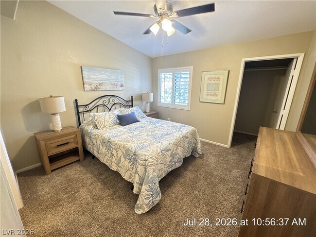 Building Photo - 950 Seven Hills Dr