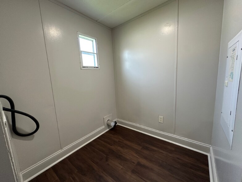 Building Photo - 124 Mattingly Ln