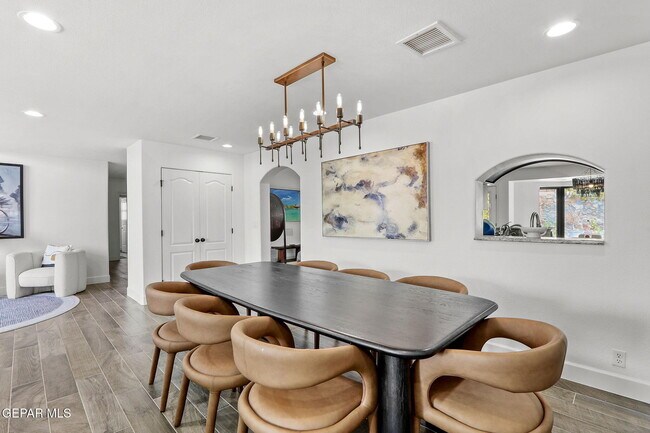 Building Photo - 1316 Hookridge Dr