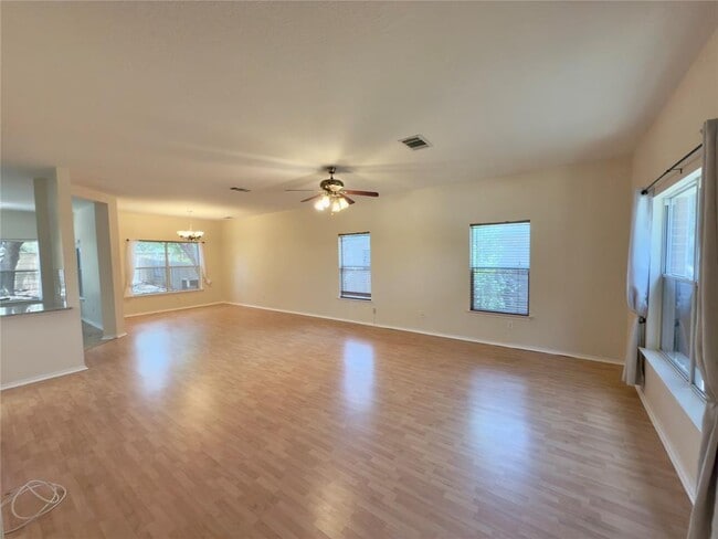 Building Photo - 1206 Devil Ridge