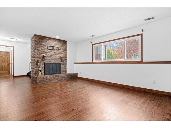 Building Photo - 8481 142nd St Ct