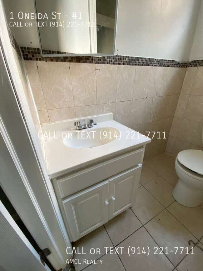 Building Photo - 1 Oneida St