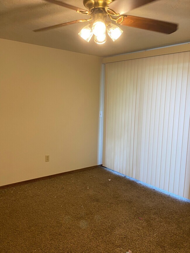 Building Photo - 2902 SW 86th St