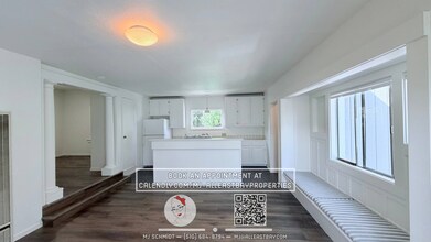 Building Photo - Bright top floor 1 bedroom in the heart of Piedmont!