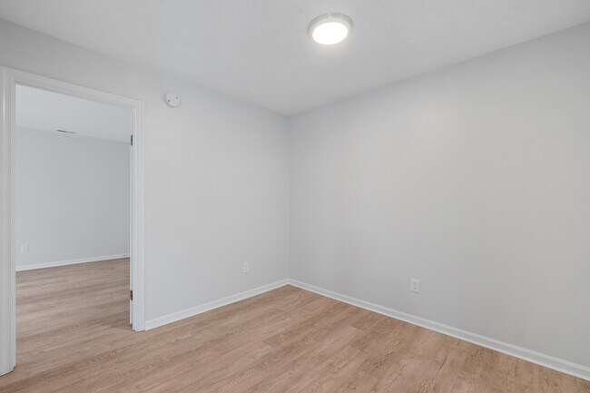 Building Photo - 928 St Andrews Reach