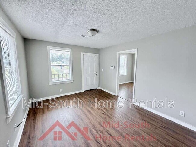 Building Photo - 1545 Patton St