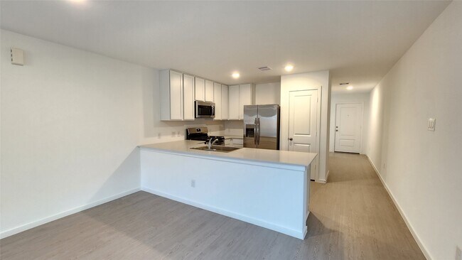 Building Photo - 26735 Feather Reed Dr